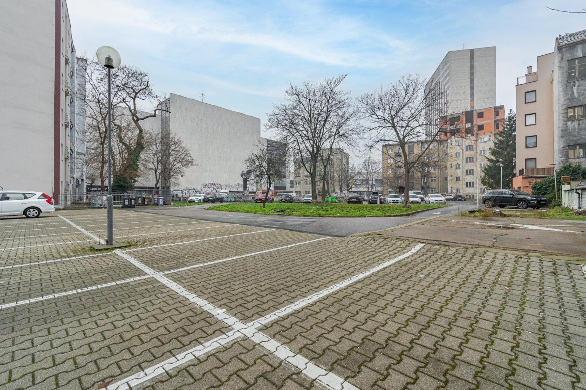Natural-Style Apartment In The Centre Of Братислава Екстериор снимка